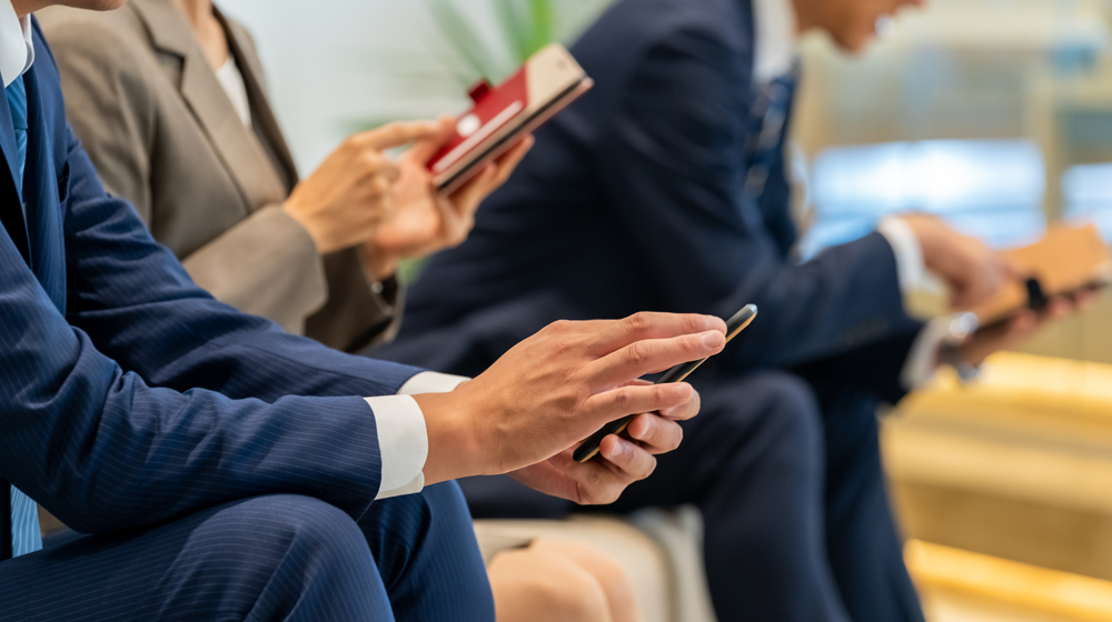 現代人の姿勢から考える自覚症状