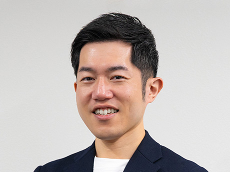 高橋 直也 氏